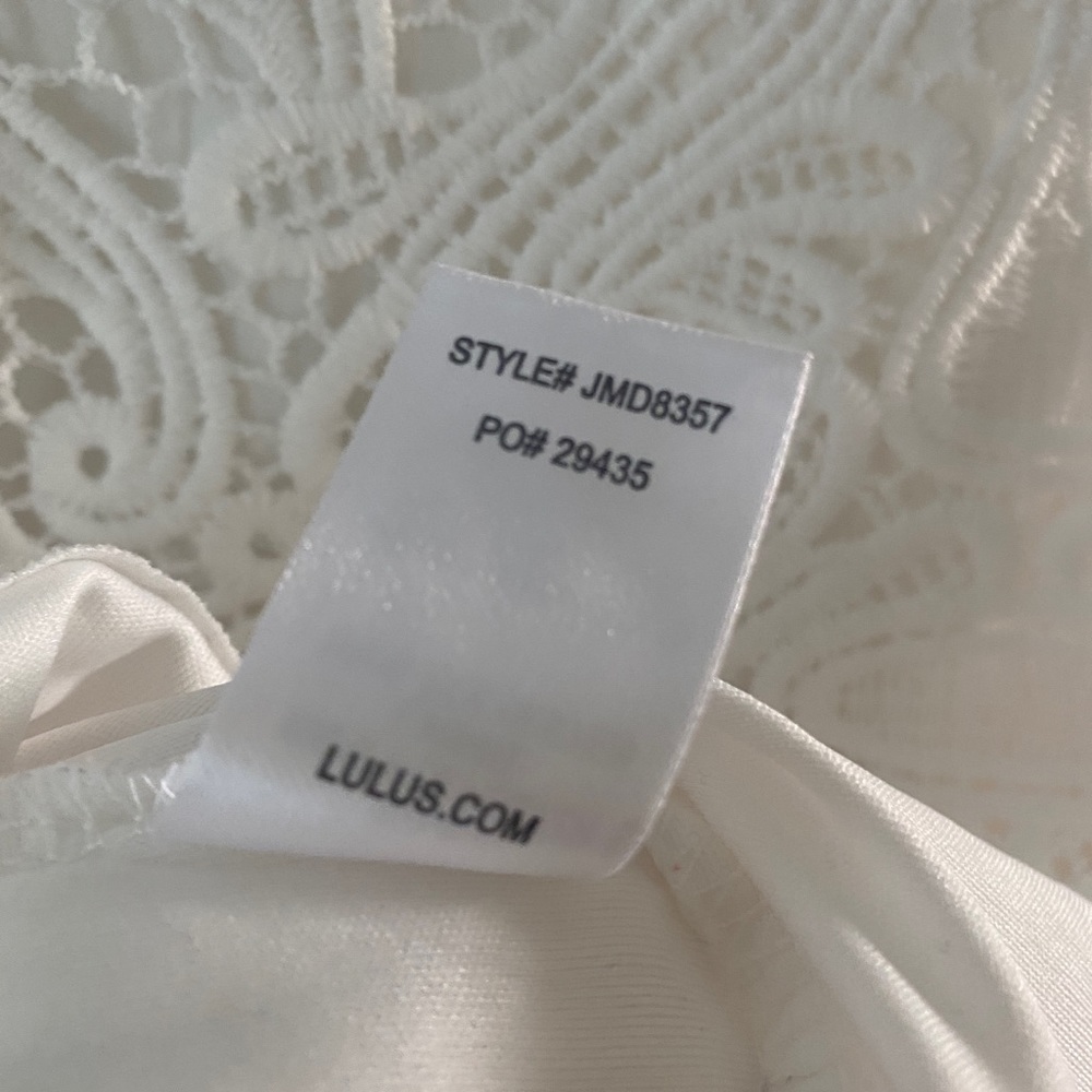 Lulu's White Crochet Lace Bodycon Mini Dress Size S Sleeveless Feminine Romantic - Picture 10 of 10